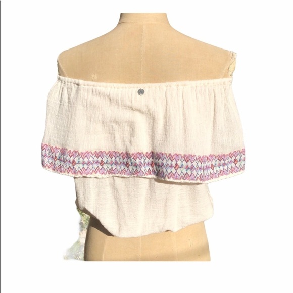 Billabong embroidered off the shoulder crop top - Picture 2 of 6